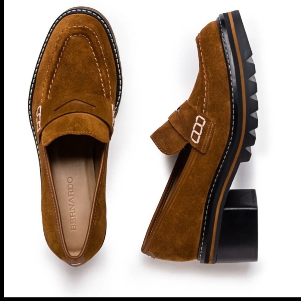 🤎 🍁 Bernardo suede leather loafers 🤎